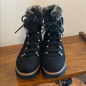 Universal Thread Winter boots